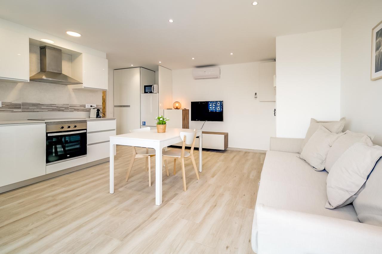 Hauzify I Apartament Rosa Dels Vents Santa Susana Exterior foto